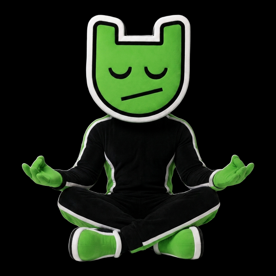 Maskot OVERDOZE medituje v pozici lotosu